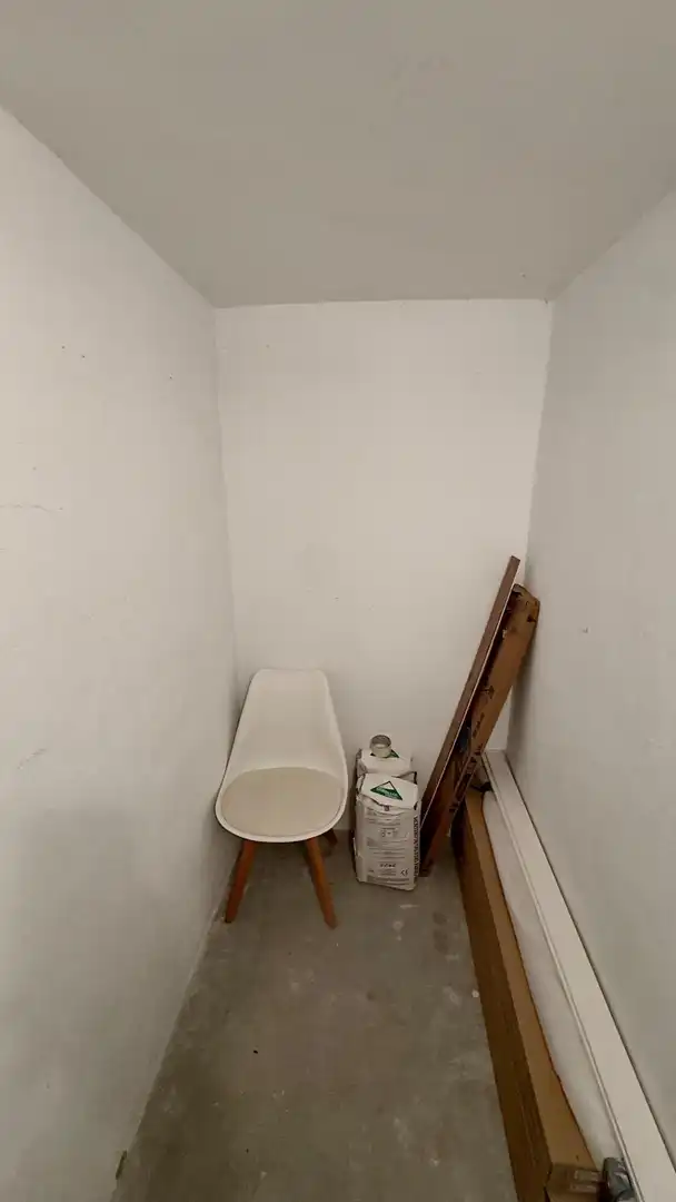 Bathroom of Flat for rent in Pinos Genil  with Air Conditioner, Heating and Furnished