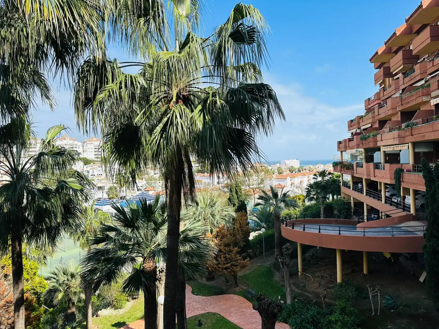 Piso con piscina en venta en Torrequebrada, imagen 24