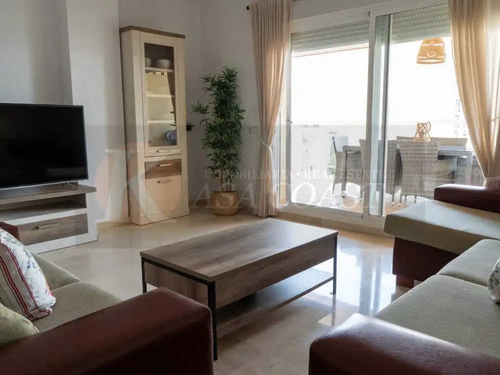 Sala de estar de Piso en venta en Fuengirola con Aire acondicionado, Jardín privado y Terraza
