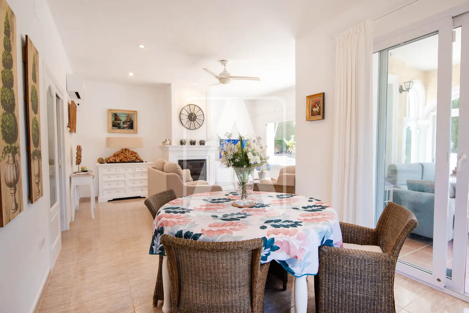 Comedor de Casa o chalet en venta en Calpe / Calp con Aire acondicionado, Calefacción y Jardín privado