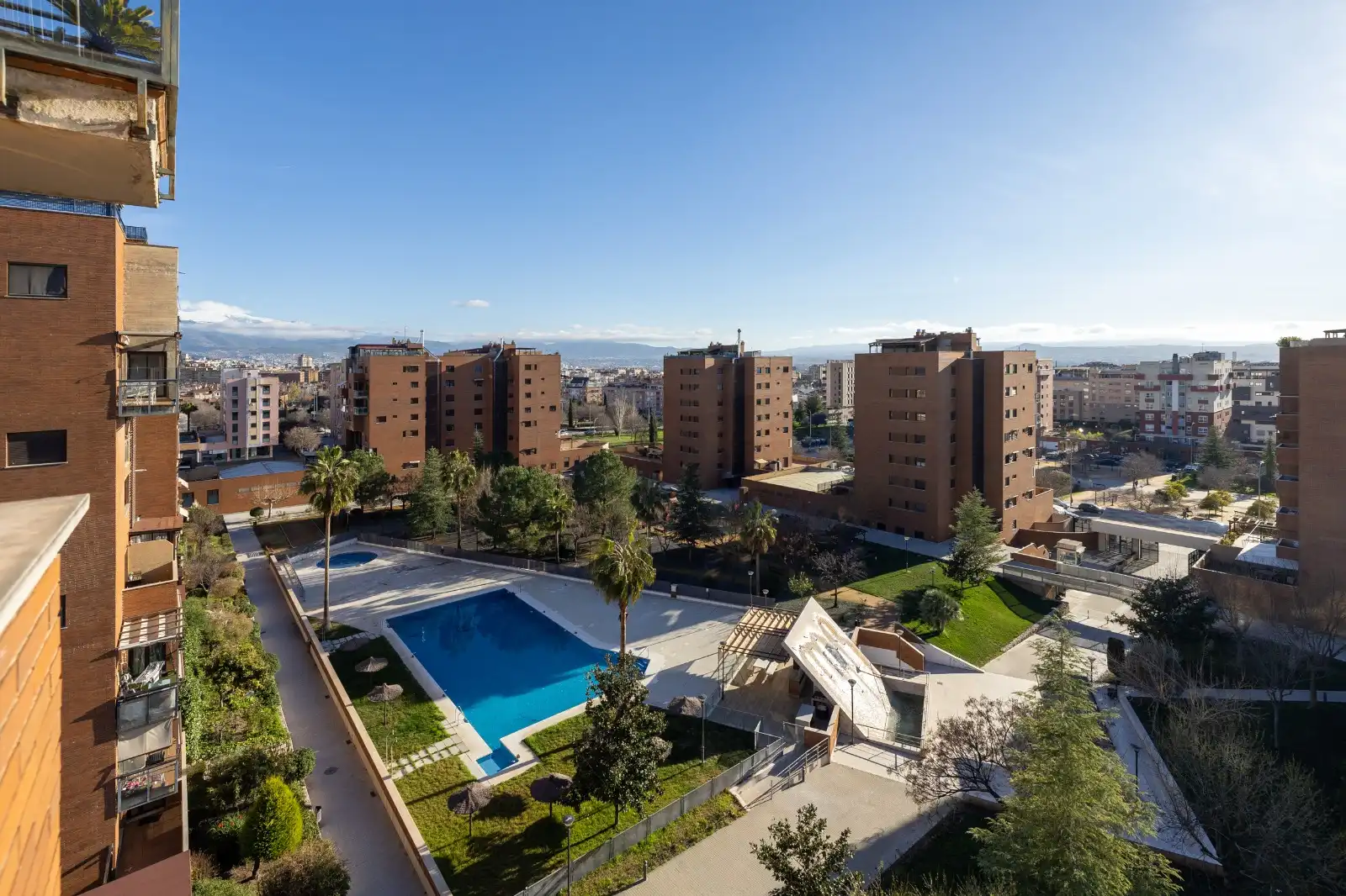 Piscina de Ático en venta en Granada con Aire acondicionado, Calefacción y Terraza