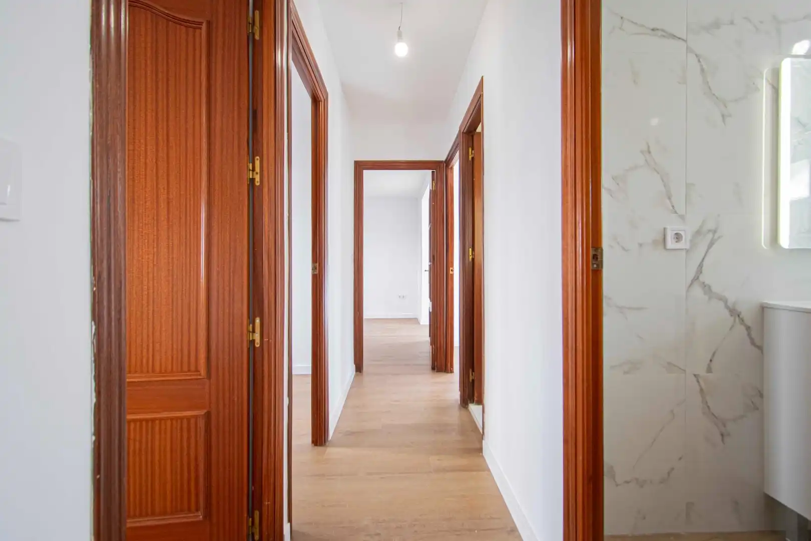 Flat for sale in Sevilla  with Air Conditioner