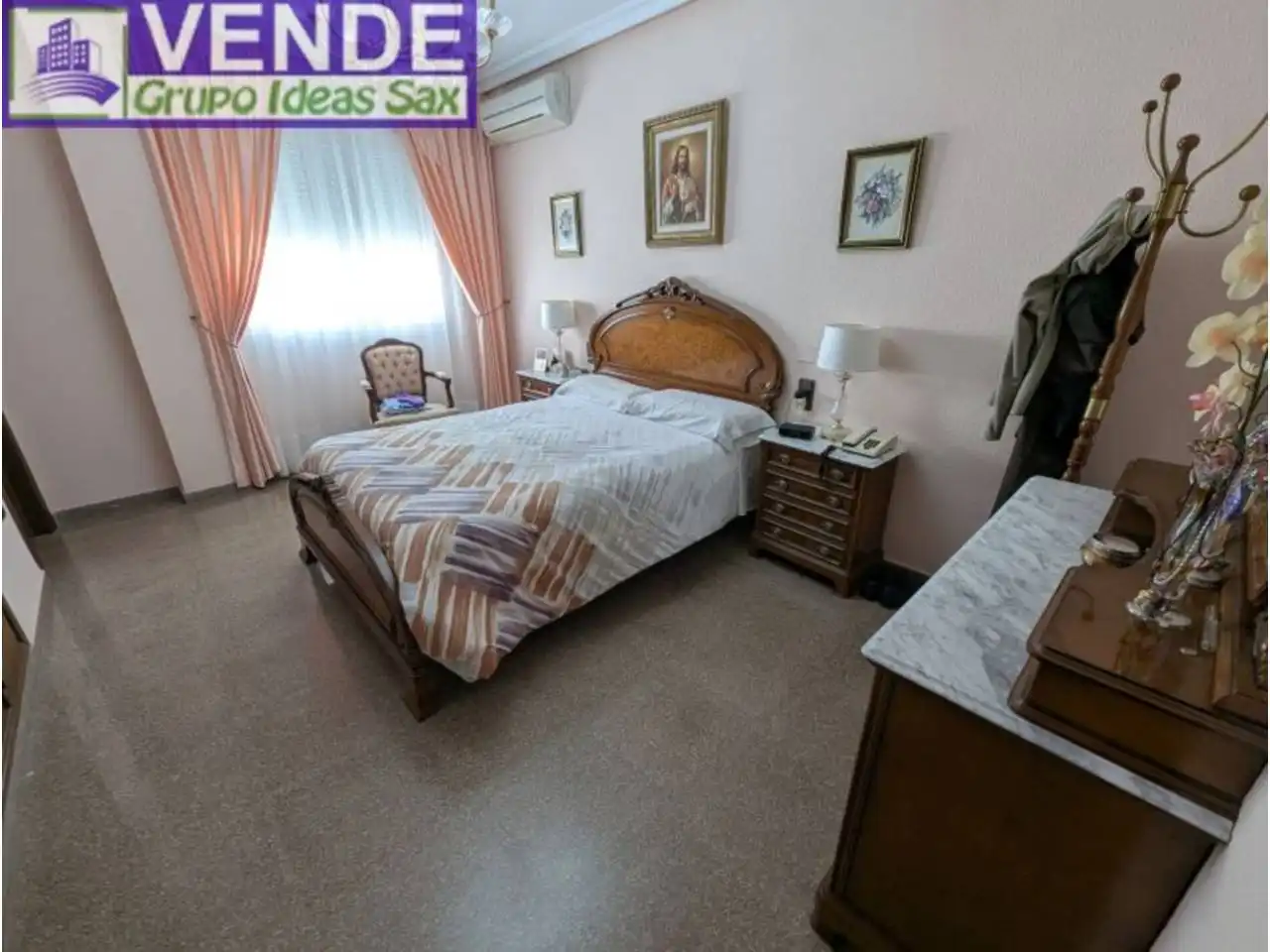 Dormitori de Casa adosada en venda en Sax