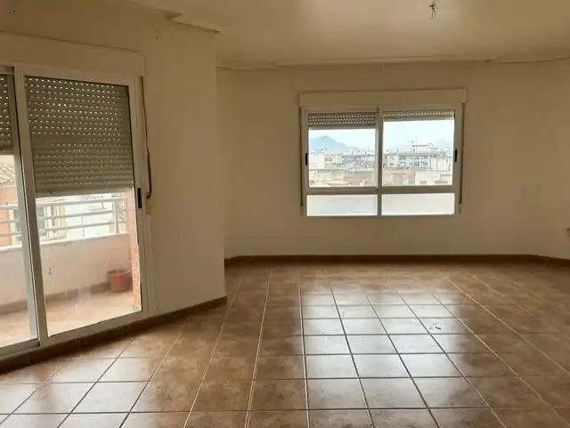 Piso con ascensor en venta en Calle Ramón y Cajal 52, imagen 2