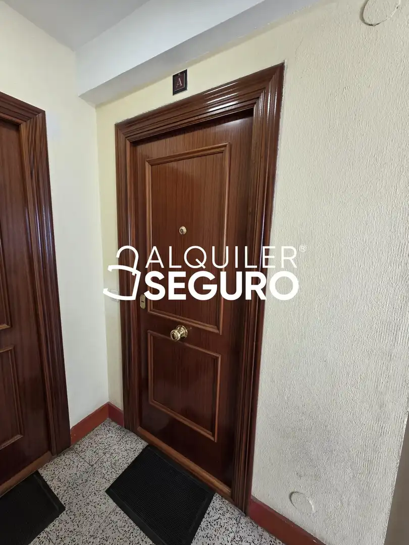 Piso de alquiler en Burgos con Calefacción, Terraza y Amueblado