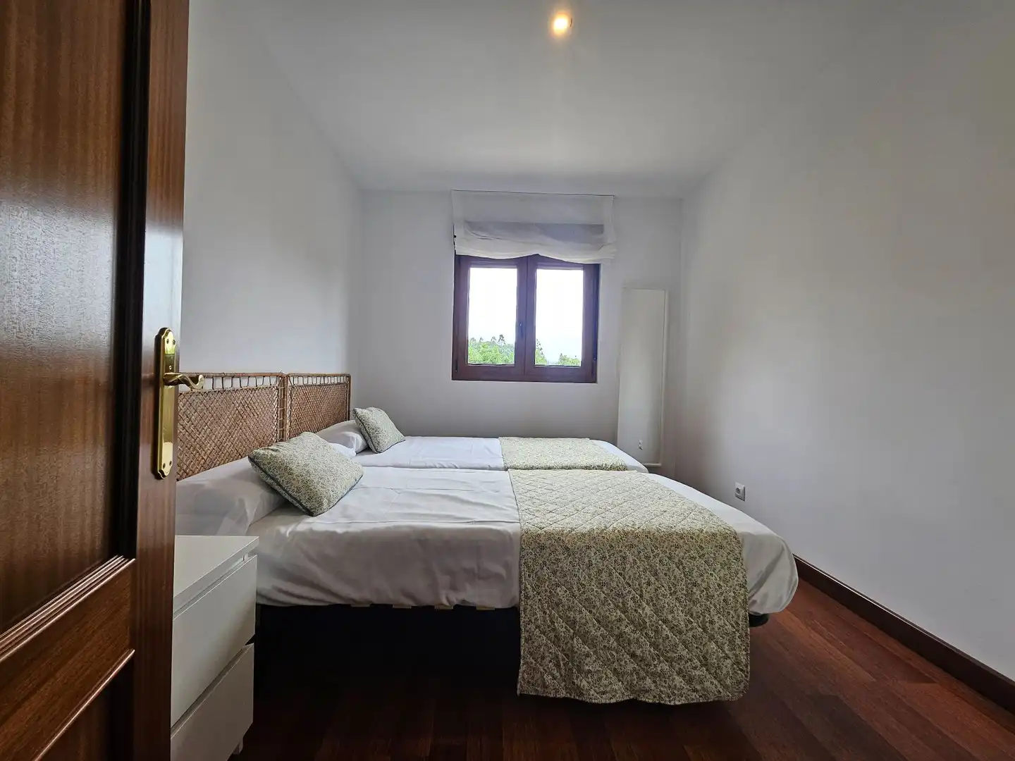 Habitación de Piso en venta en Alfoz de Lloredo con Aire acondicionado