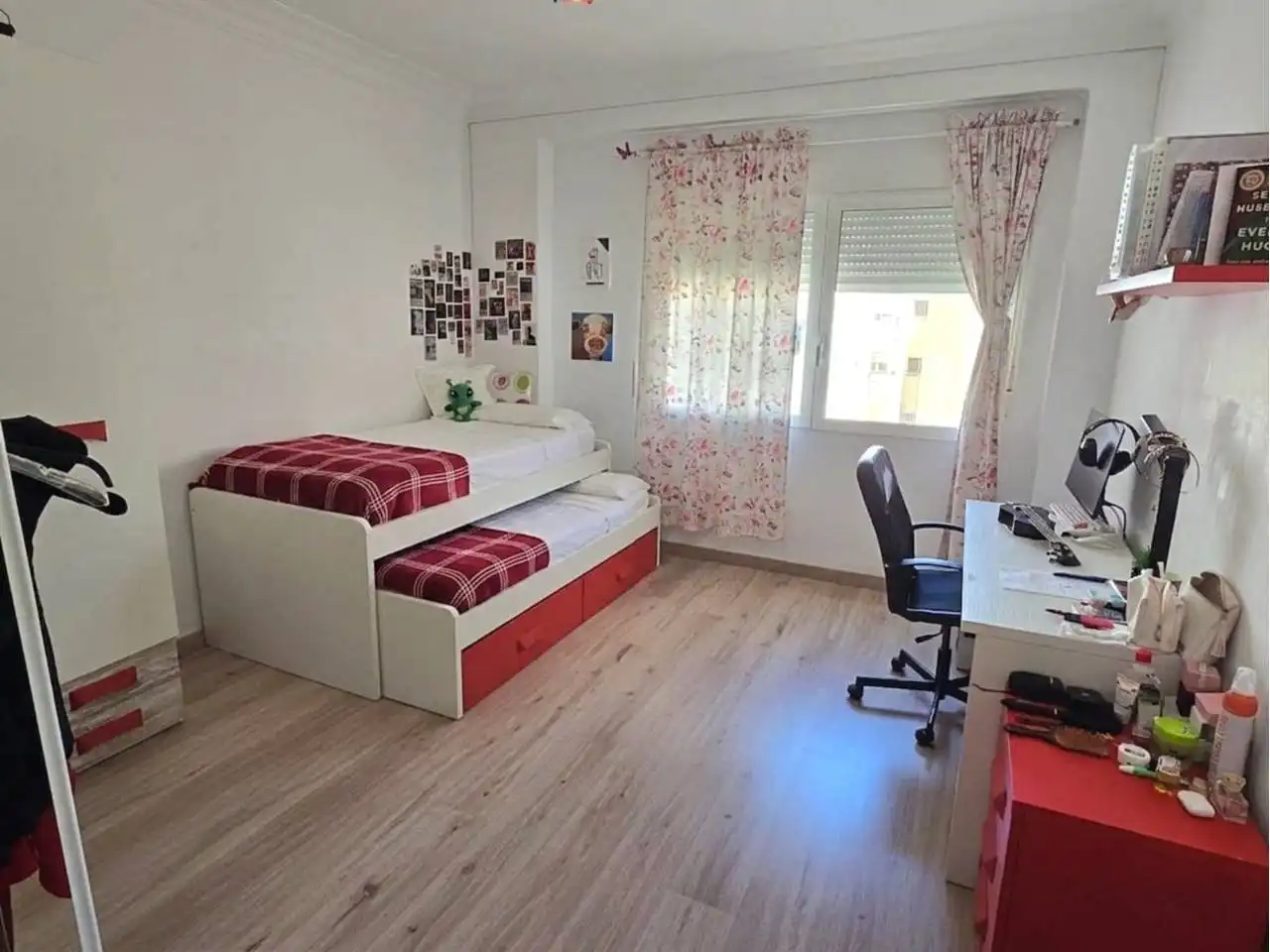 Habitación de Piso en venta en Valencia con Aire acondicionado y Balcón