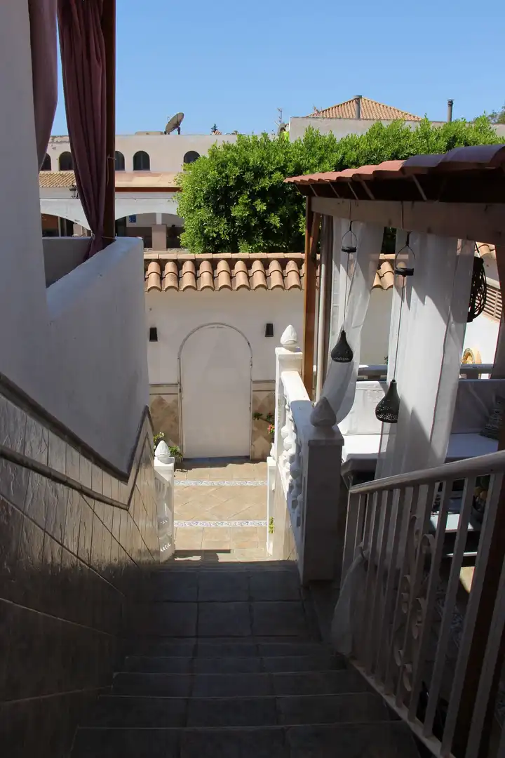Terrassa de Casa adosada en venda en Roquetas de Mar amb Terrassa i Piscina