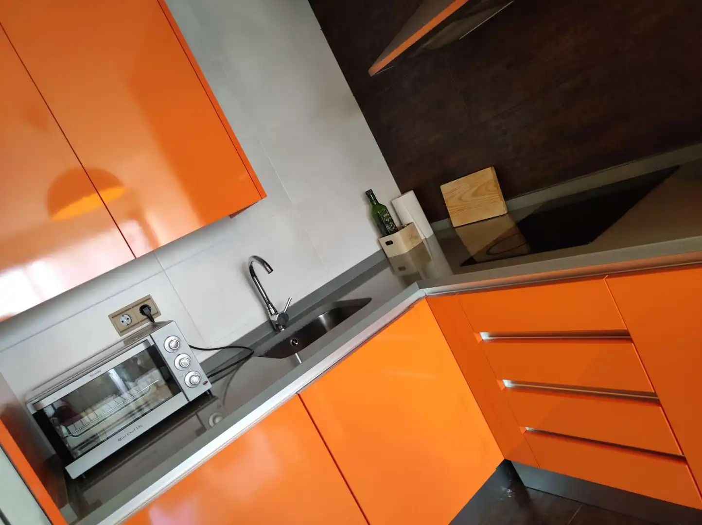 Cocina de Apartamento para compartir en Madrid con Aire acondicionado, Terraza y Amueblado