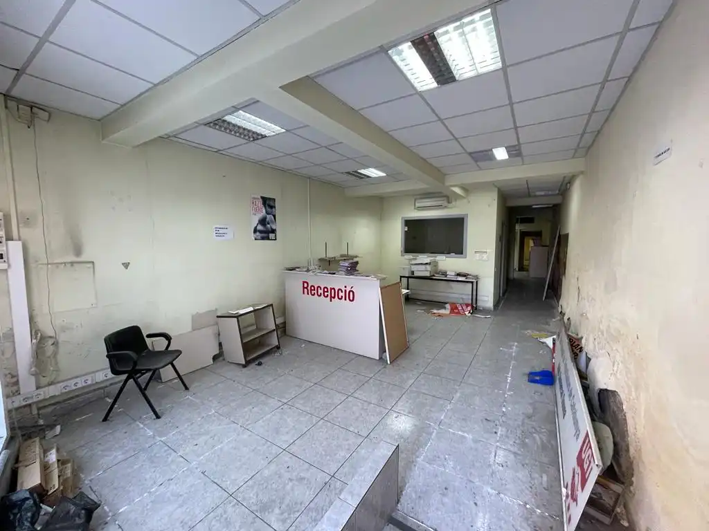 Gewerbefläche zum Verkauf in Carrer del Vendrell 33, imagen 3