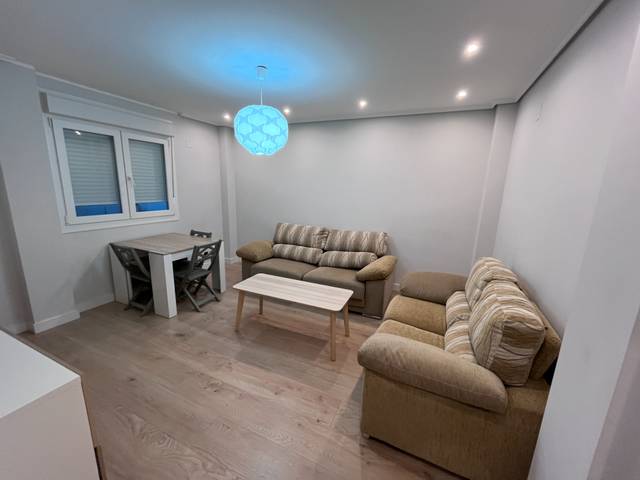 Piso en Alquiler en Valdefierro