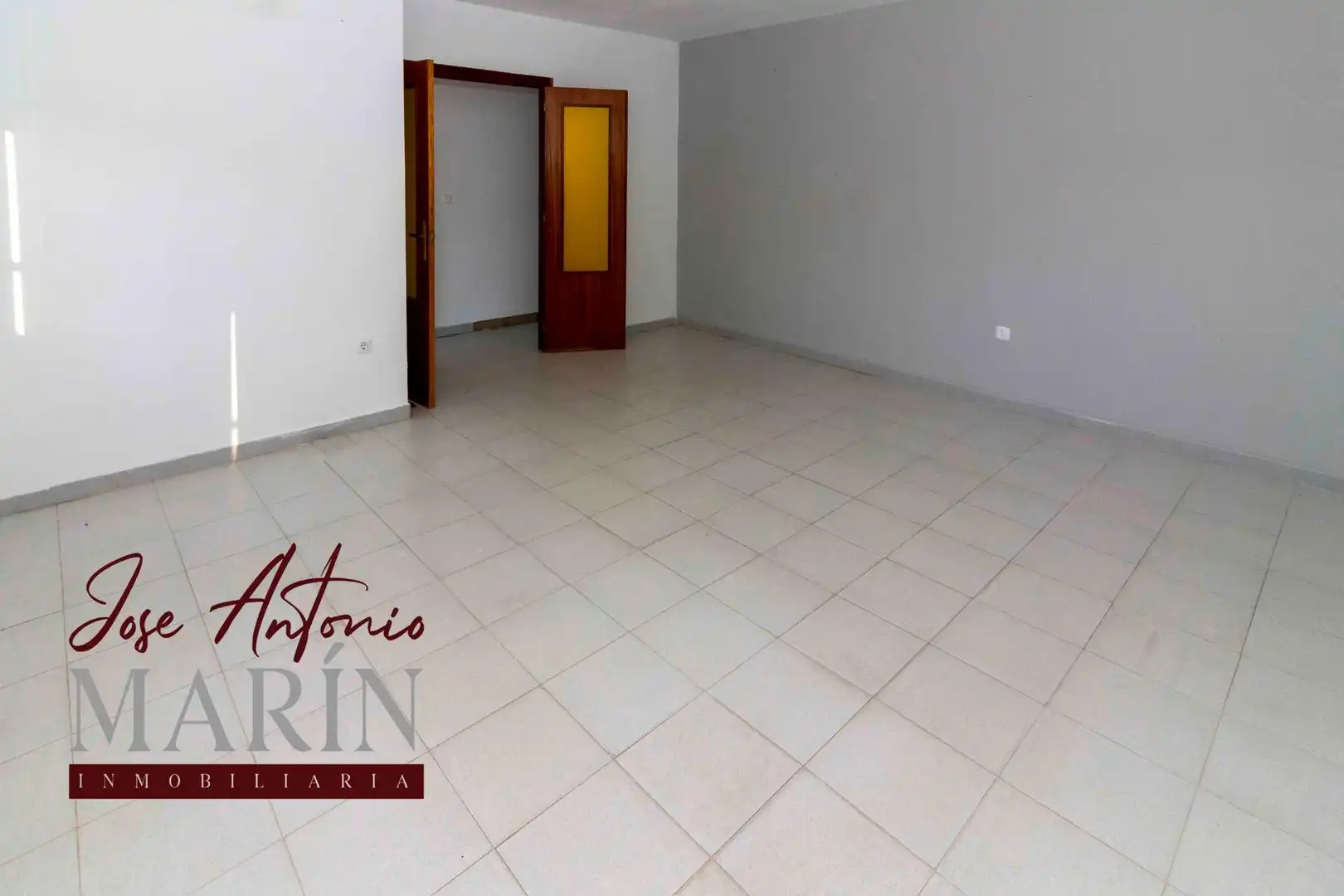 Houses for sale in Valdelacalzada