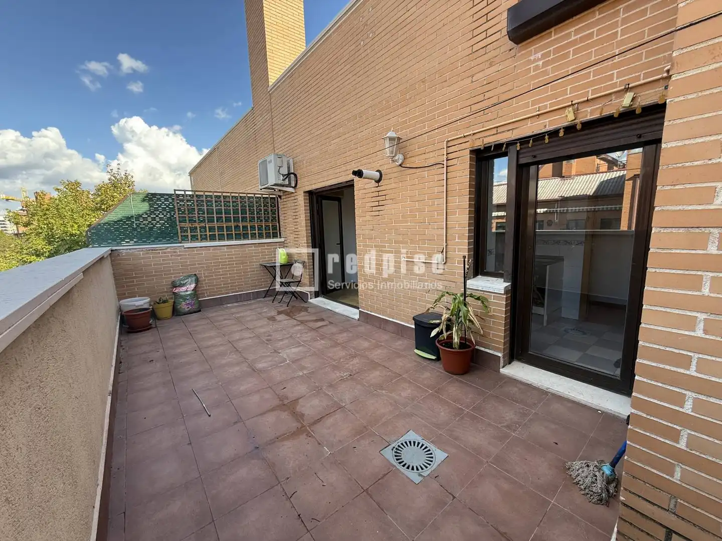 Ático con piscina en venta en Villa de Vallecas