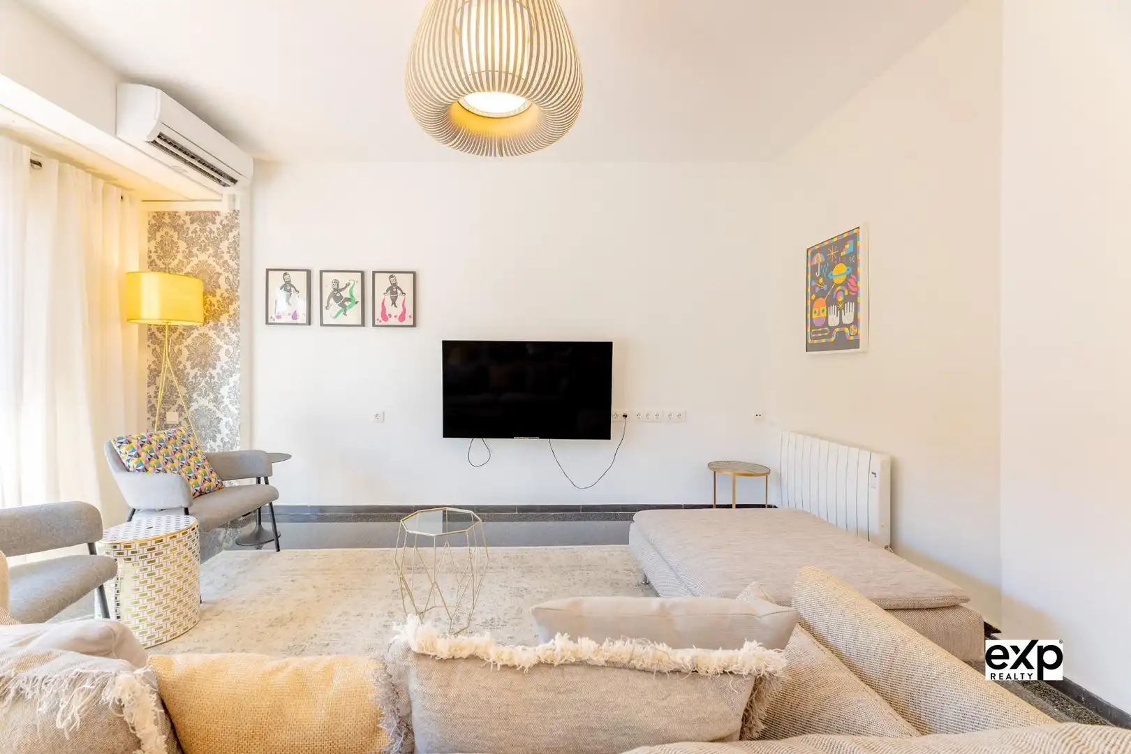 Sala d'estar de Apartament de lloguer en Valencia amb Aire condicionat, Calefacció i Terrassa
