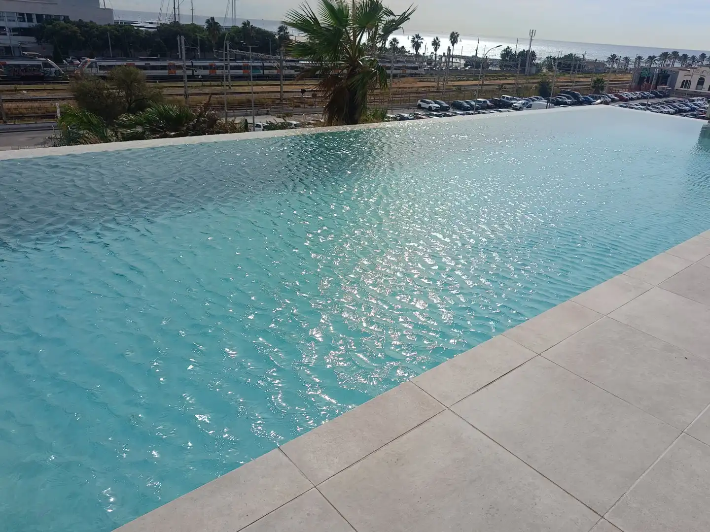 Schwimmbecken von Wohnung zur Miete in Mataró mit Klimaanlage, Heizung und Parkett