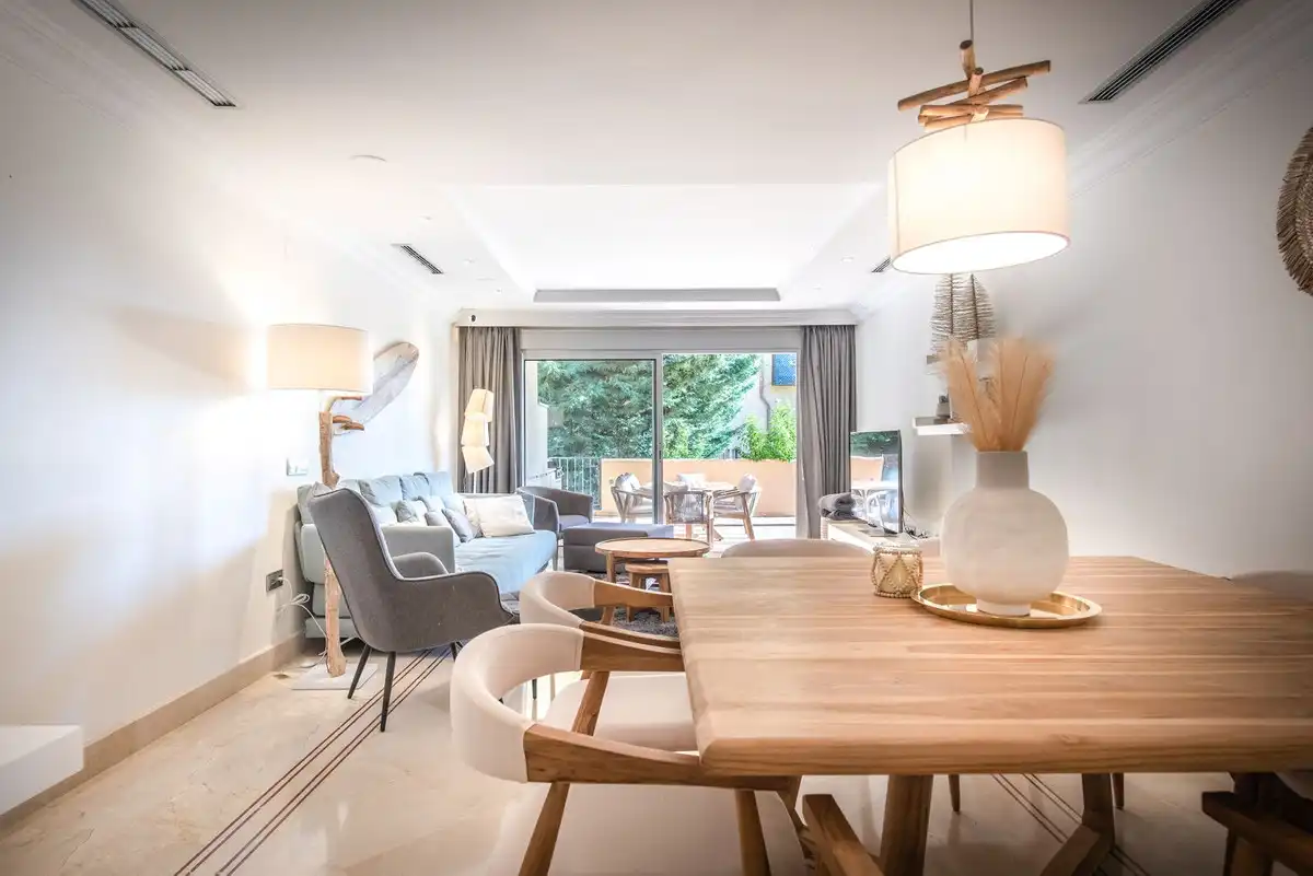 Apartament amb piscina en venda a Nueva Andalucía, imagen 11
