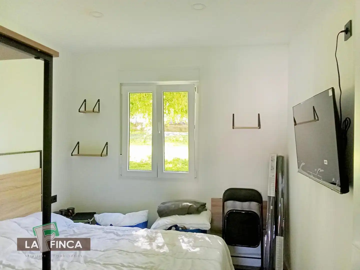 Habitación de Piso en venta en Gijón  con Calefacción, Trastero y Amueblado
