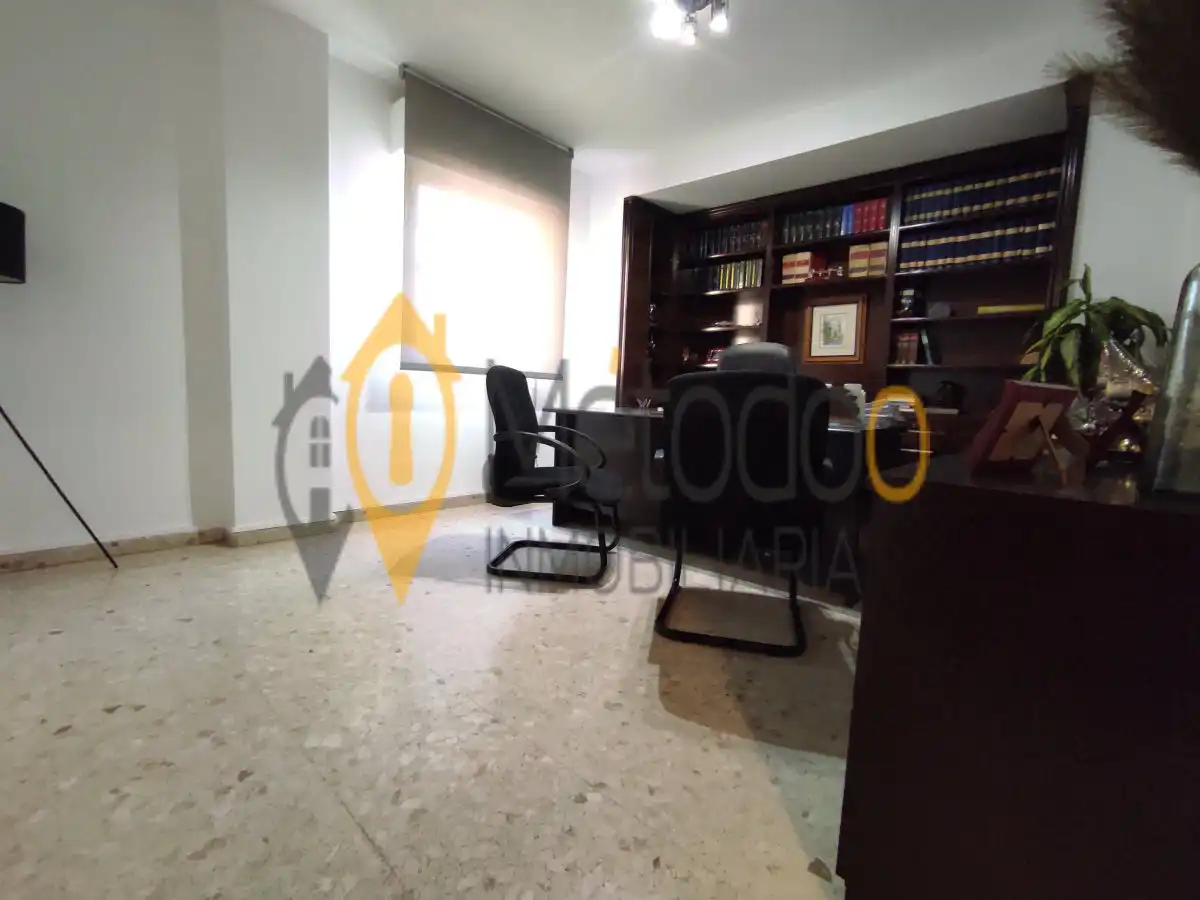 Flat for sale in Sevilla  with Balcony