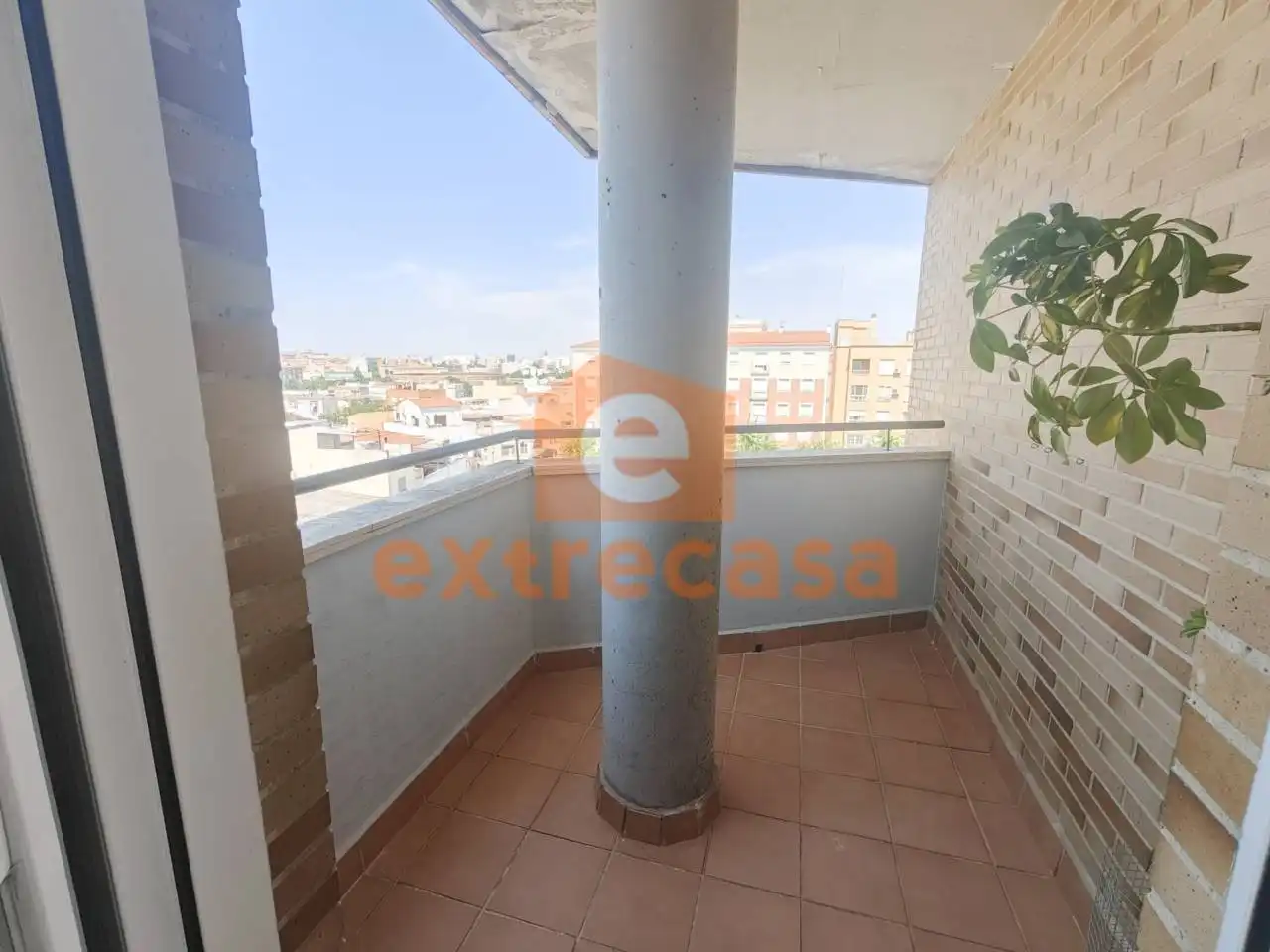 Terraza de Apartamento de alquiler en Badajoz con Aire acondicionado, Amueblado y Balcón