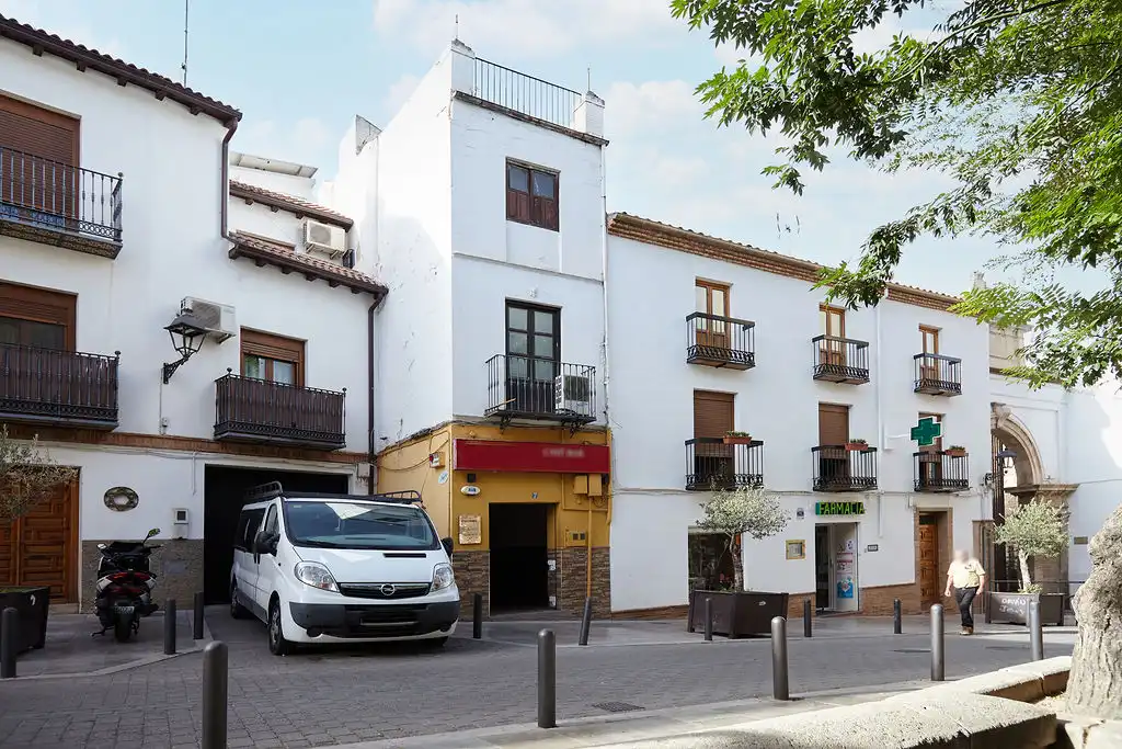 Vista exterior de Casa o xalet en venda en Jaén amb Terrassa