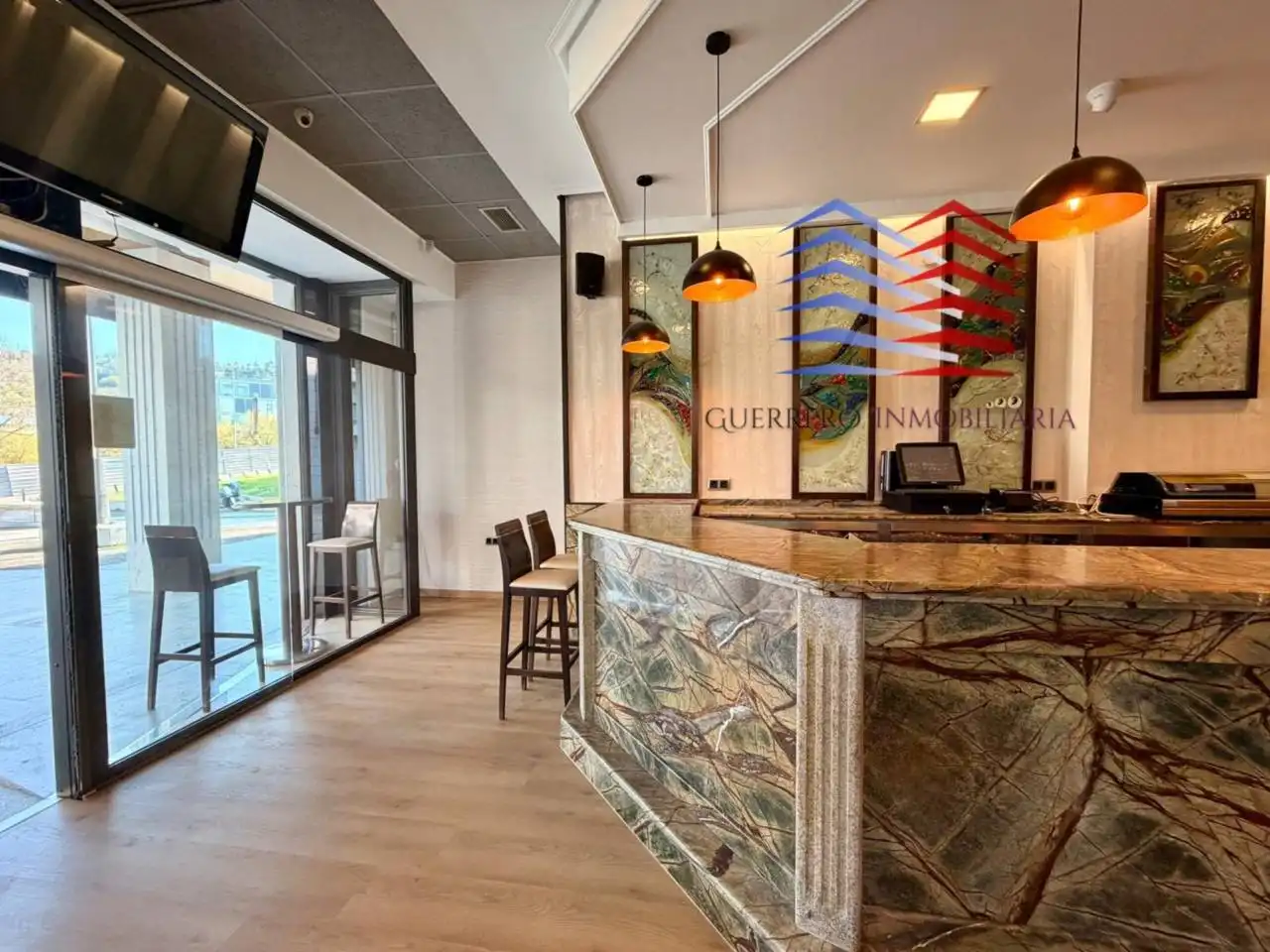Commercial properties for rent in Ourense Capital   with Air Conditioner and Alarm