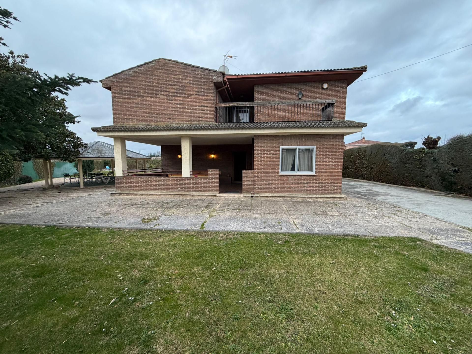 Vista exterior de Casa o chalet en venta en Cabrerizos con Calefacción, Jardín privado y Trastero