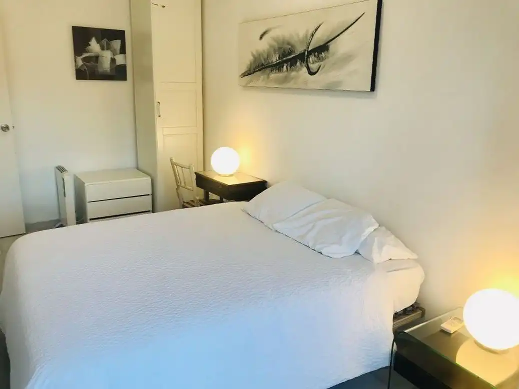 Dormitori de Apartament per a compartir en Girona