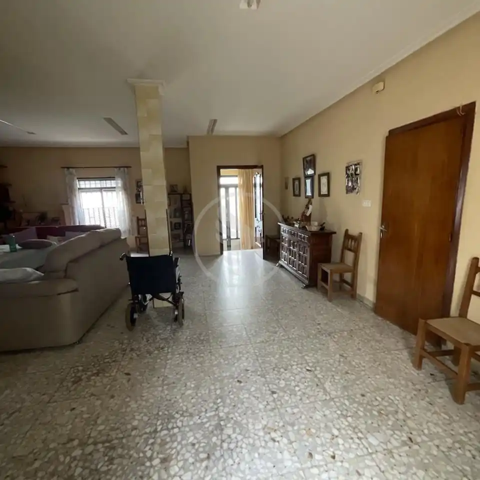 Casa o xalet en venda en Linares amb Aire condicionat i Terrassa