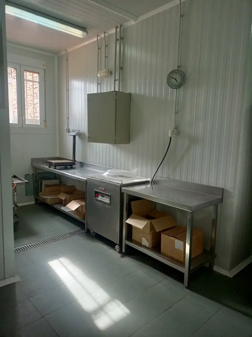 Cocina de Nave industrial en venta en Cañada del Hoyo