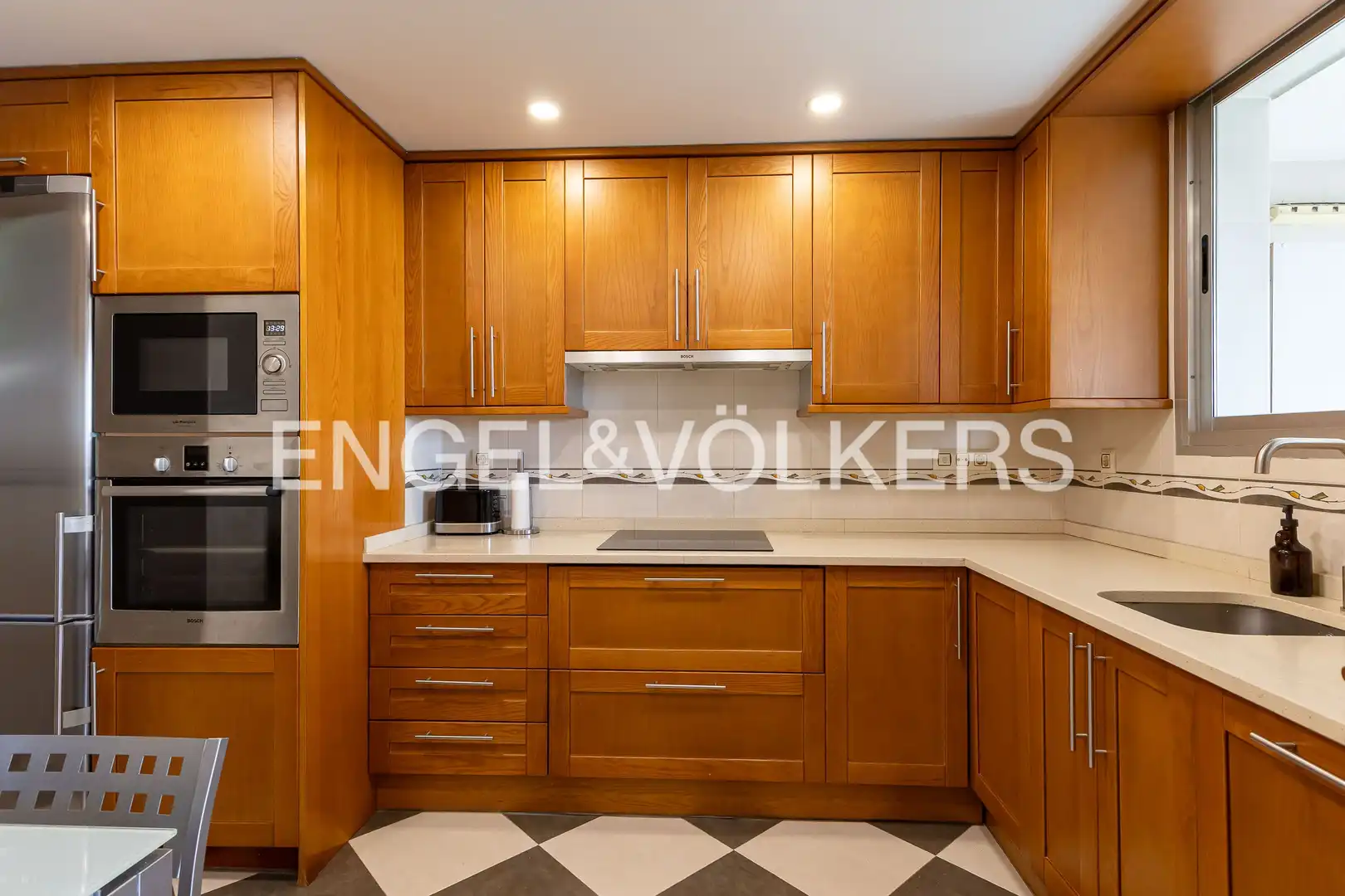 Cocina de Piso en venta en Madrid con Calefacción, Trastero y Piscina