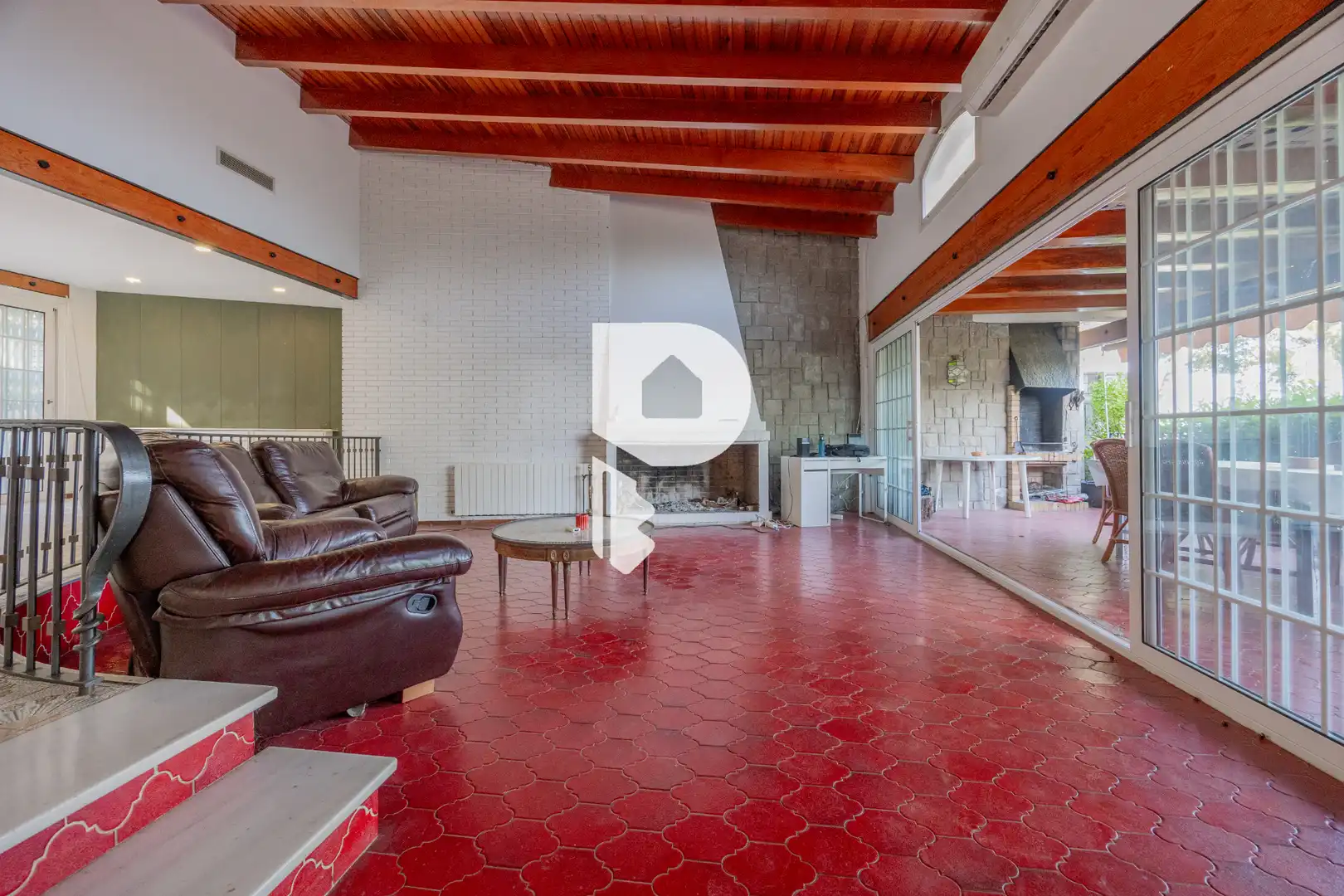 Living room of Houses for sale in Pallejà  with Air Conditioner, Heating and Private garden