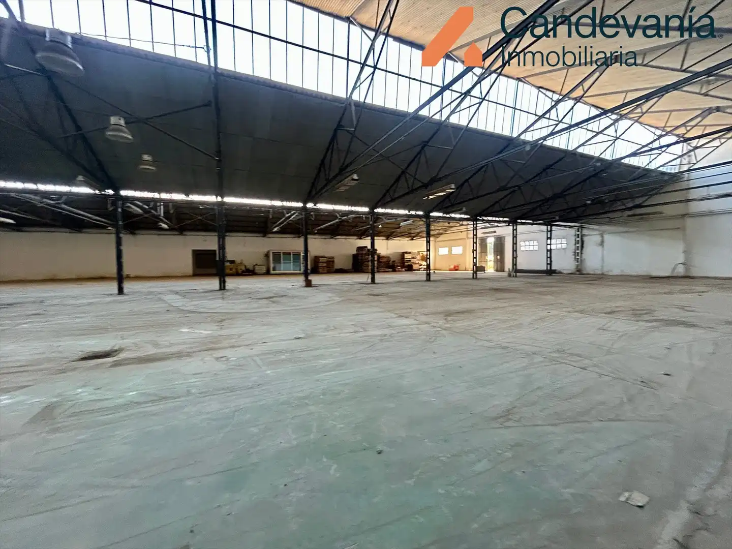Nave industrial en venta en Zuera