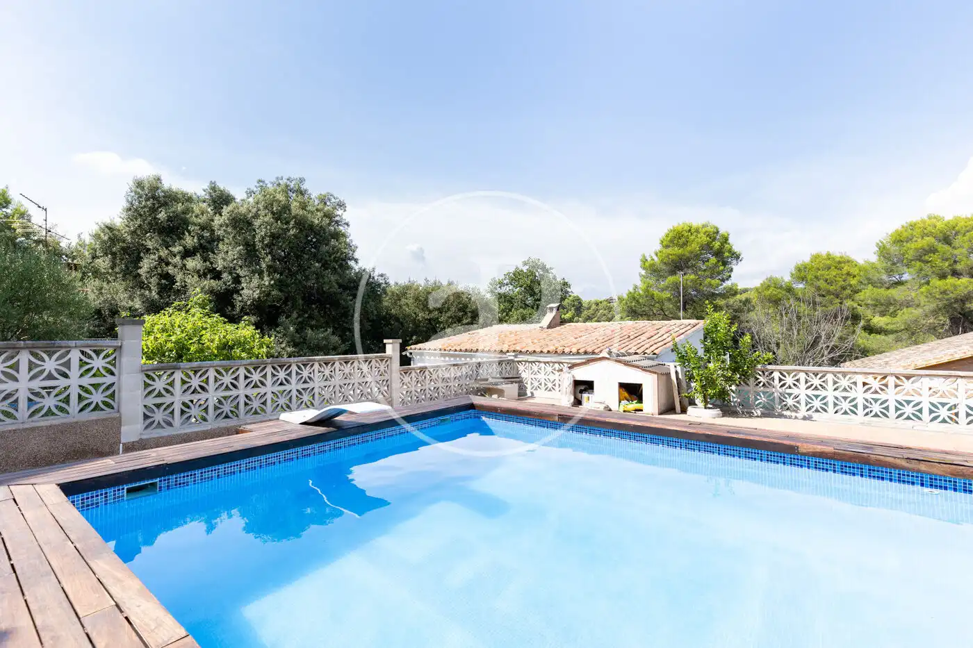 Swimming pool of Flat for sale in Rubí  with Air Conditioner, Heating and Private garden