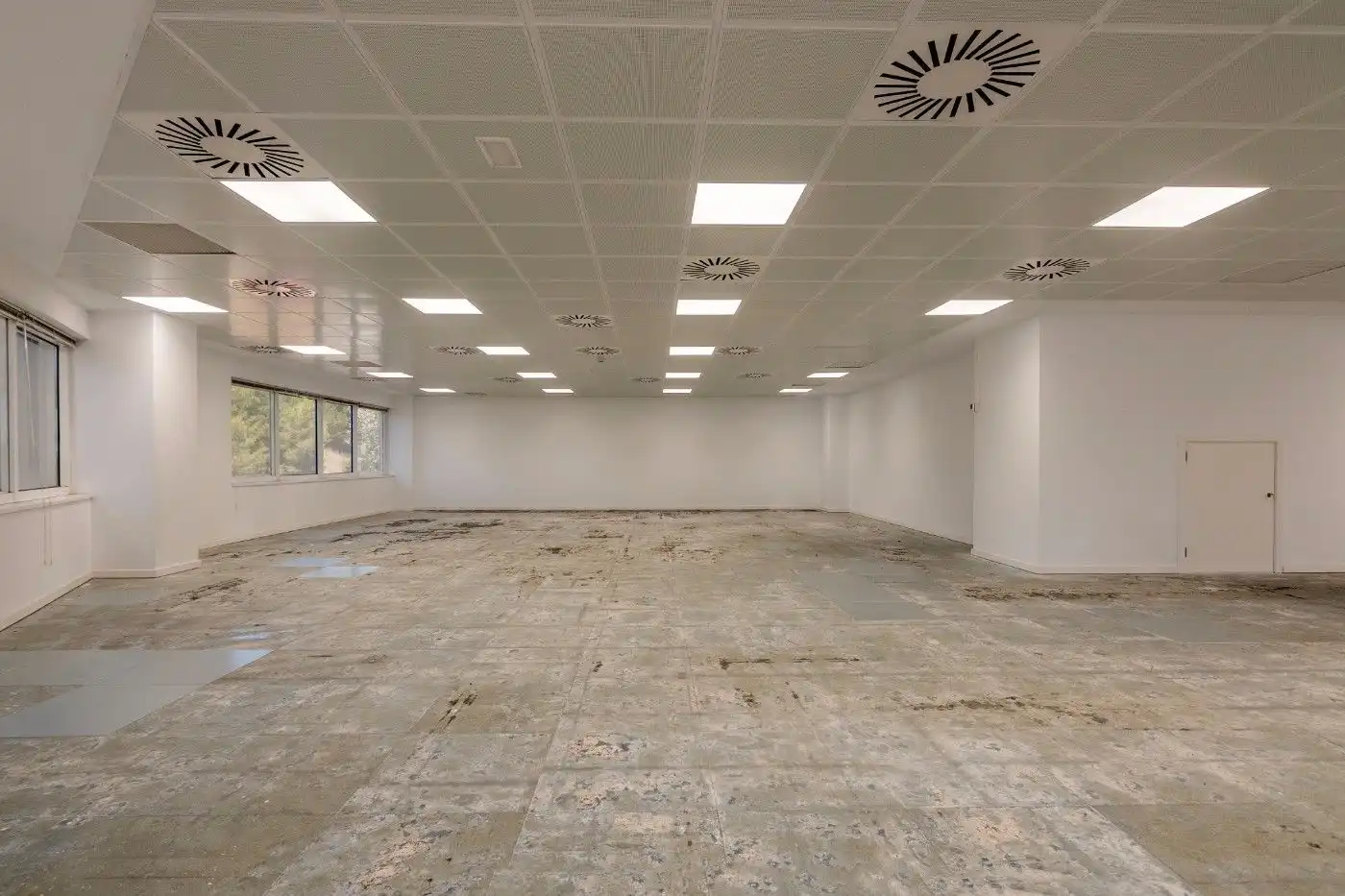 Bureau à louer à Almeda - El Corte Inglés, imagen 9