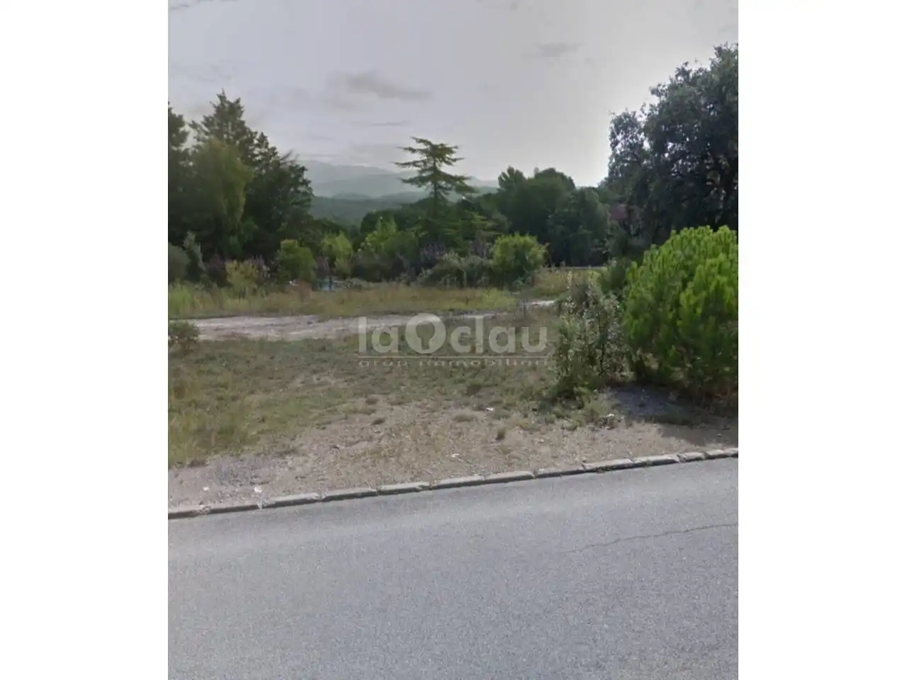 Terrain rustique à vendre à Seva
