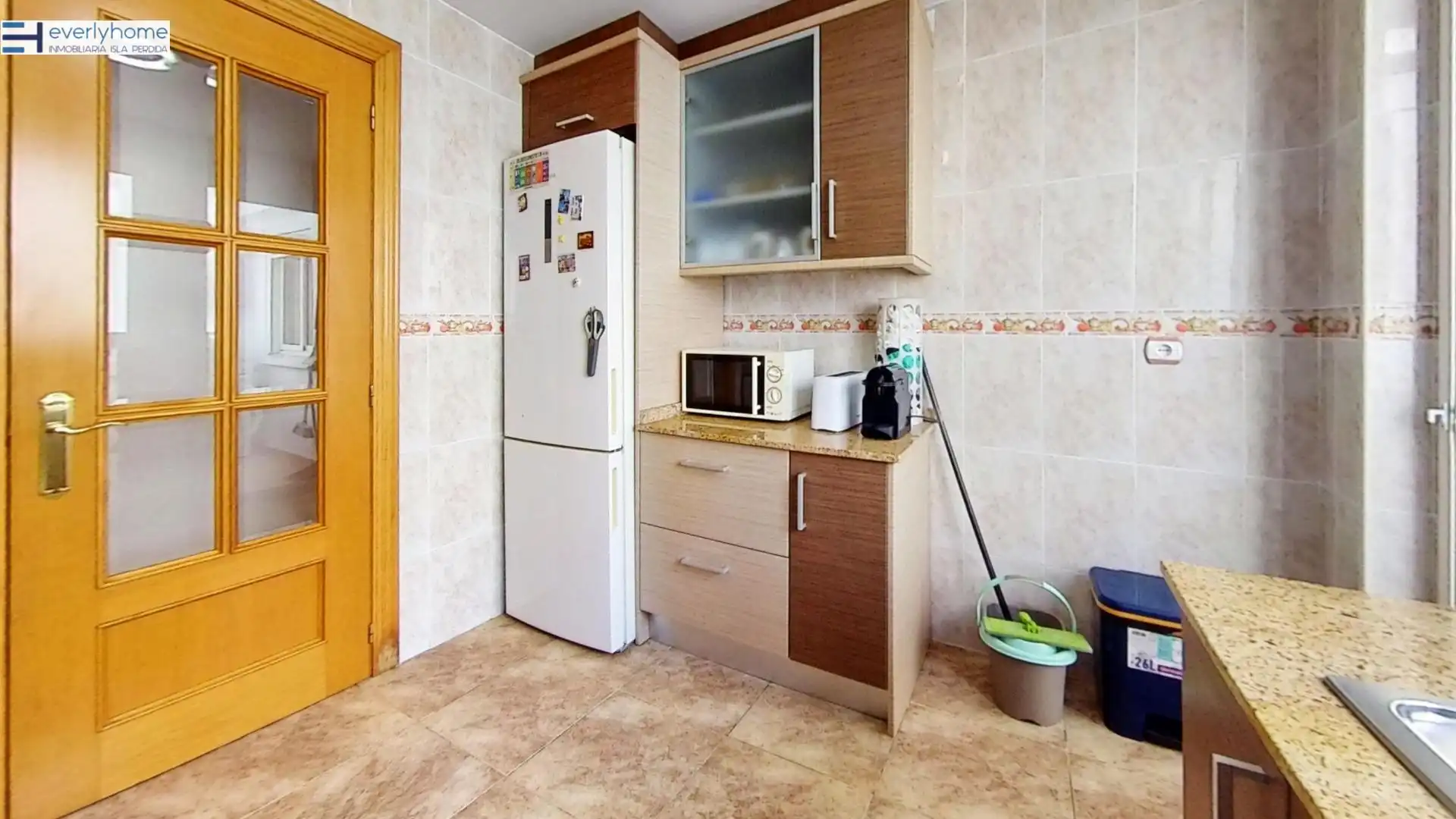Cocina de Piso para compartir en Burjassot con Aire acondicionado, Amueblado y Balcón