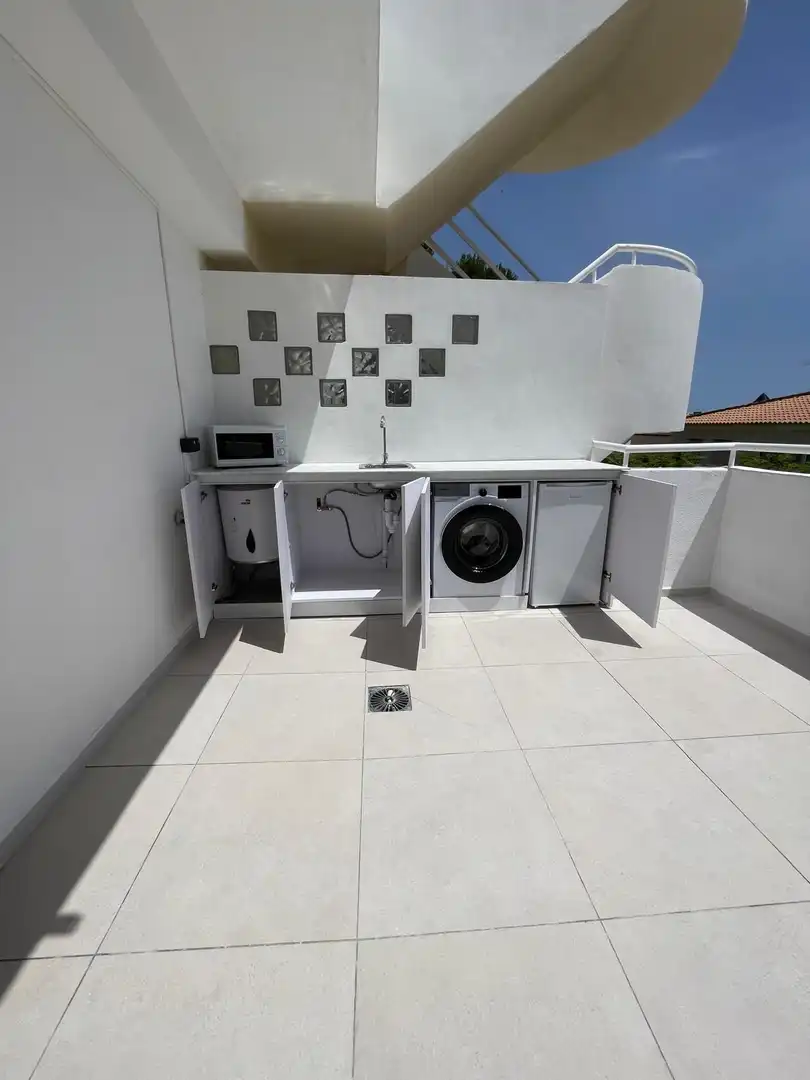 Cuina de Dúplex en venda en Torrevieja amb Terrassa, Moblat i Balcó