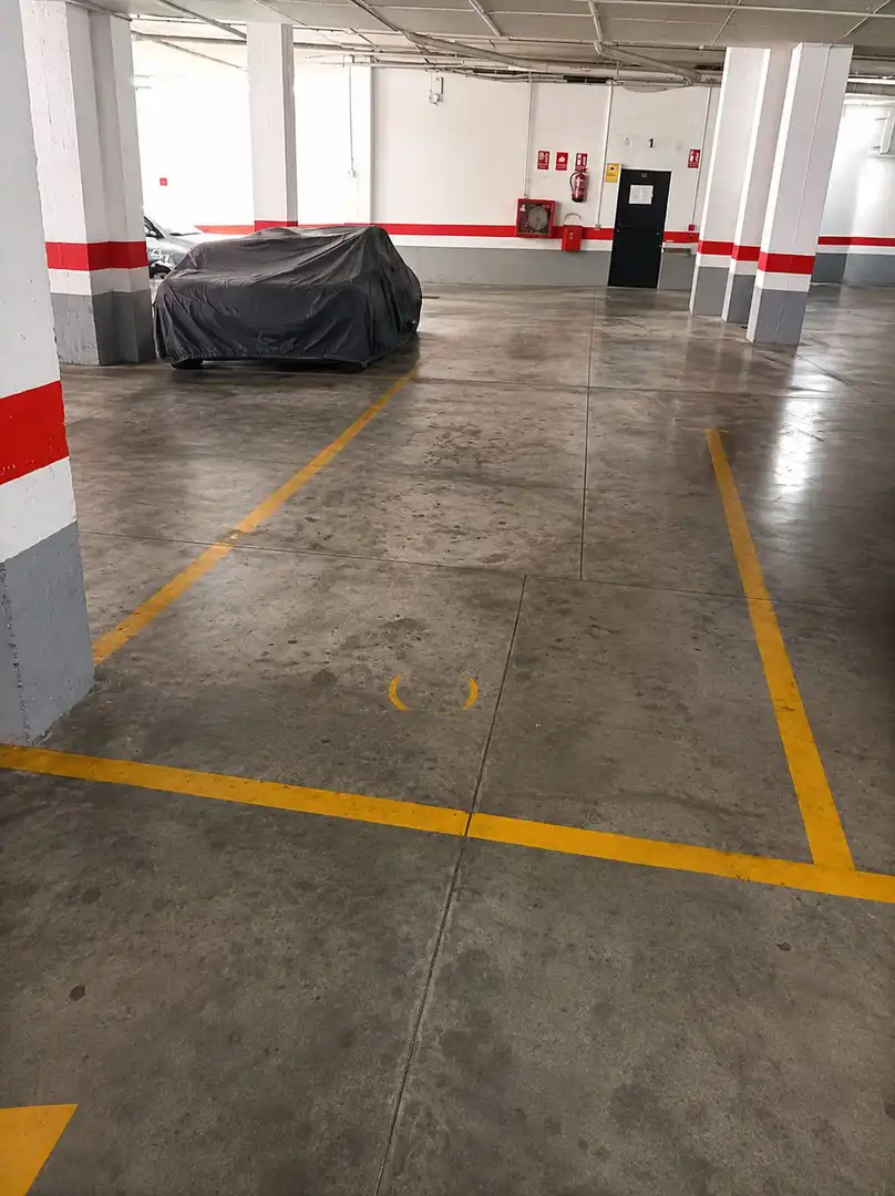 Parkplatz von Wohnung zum Verkauf in Alcalá de Guadaira mit Klimaanlage und Abstellraum