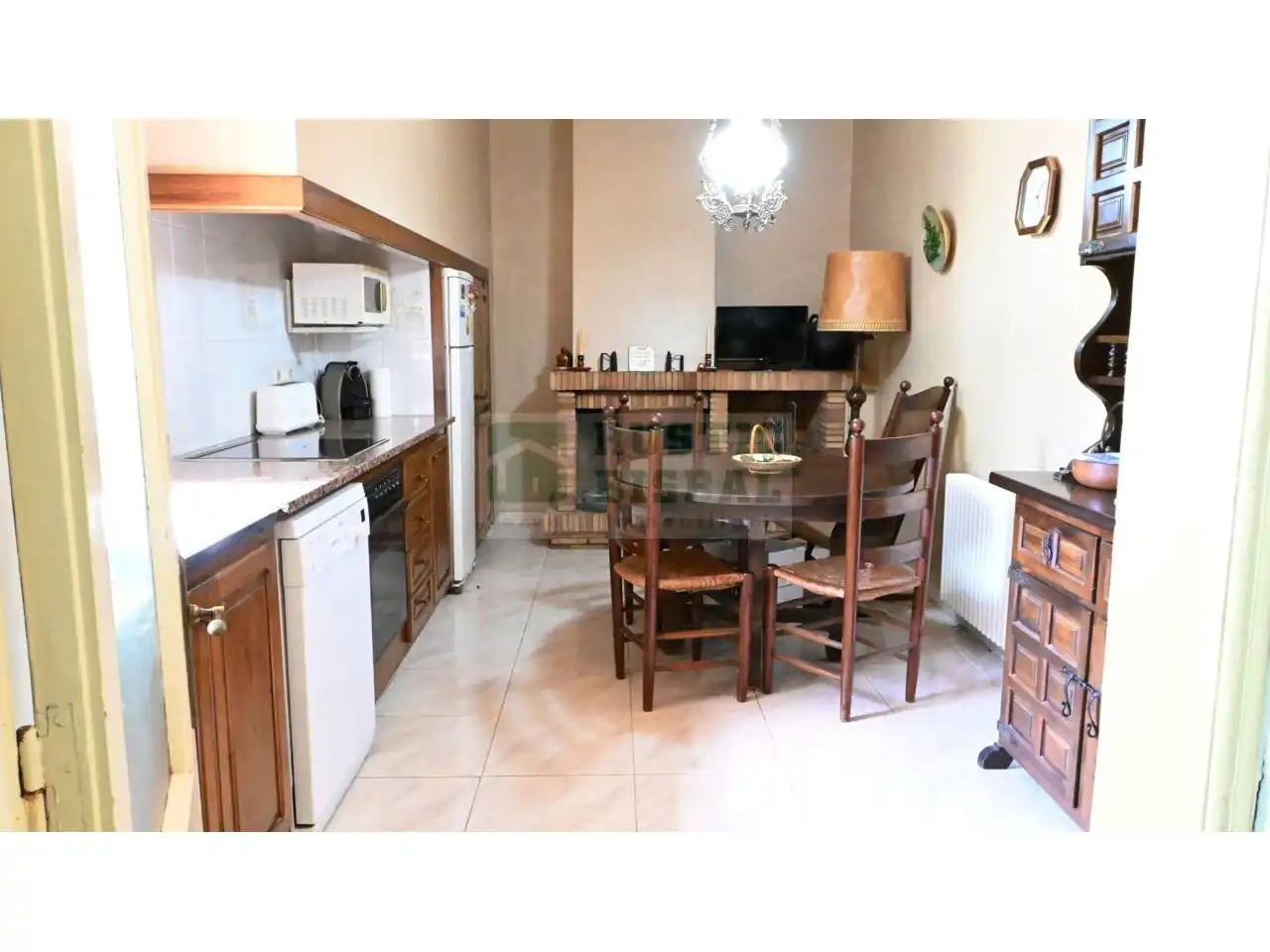 Cocina de Finca rústica en venta en La Bisbal d'Empordà con Calefacción y Jardín privado