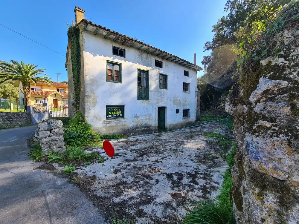 Houses for sale in Balmori, Posada - Barro