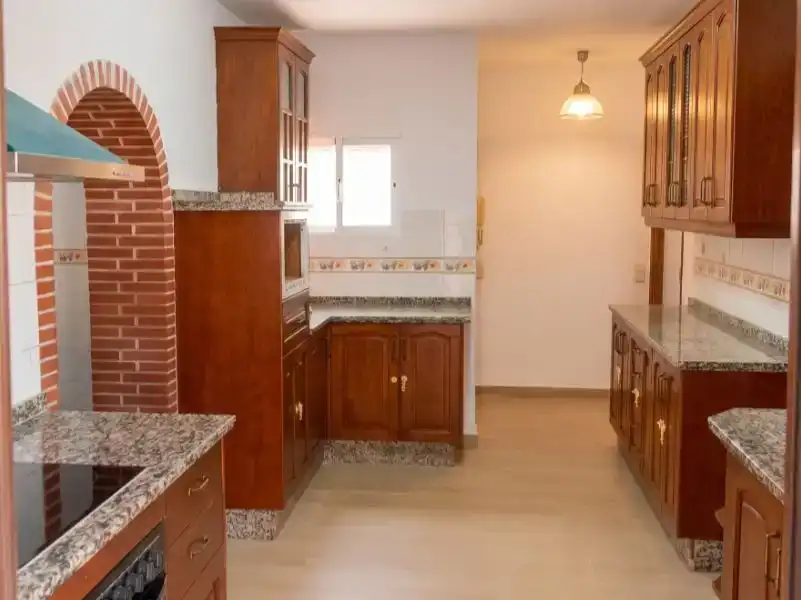 Cuina de Casa o xalet en venda en Torremolinos amb Piscina