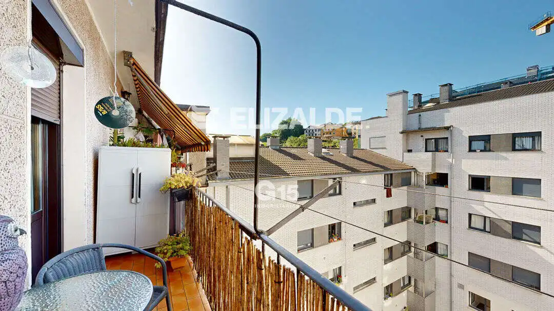 Terraza de Piso en venta en Donostia - San Sebastián  con Calefacción, Trastero y Balcón