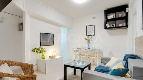 Foto 2 de Piso en venta en Carrer de Santa Carolina, El Baix Guinardó, Barcelona Capital