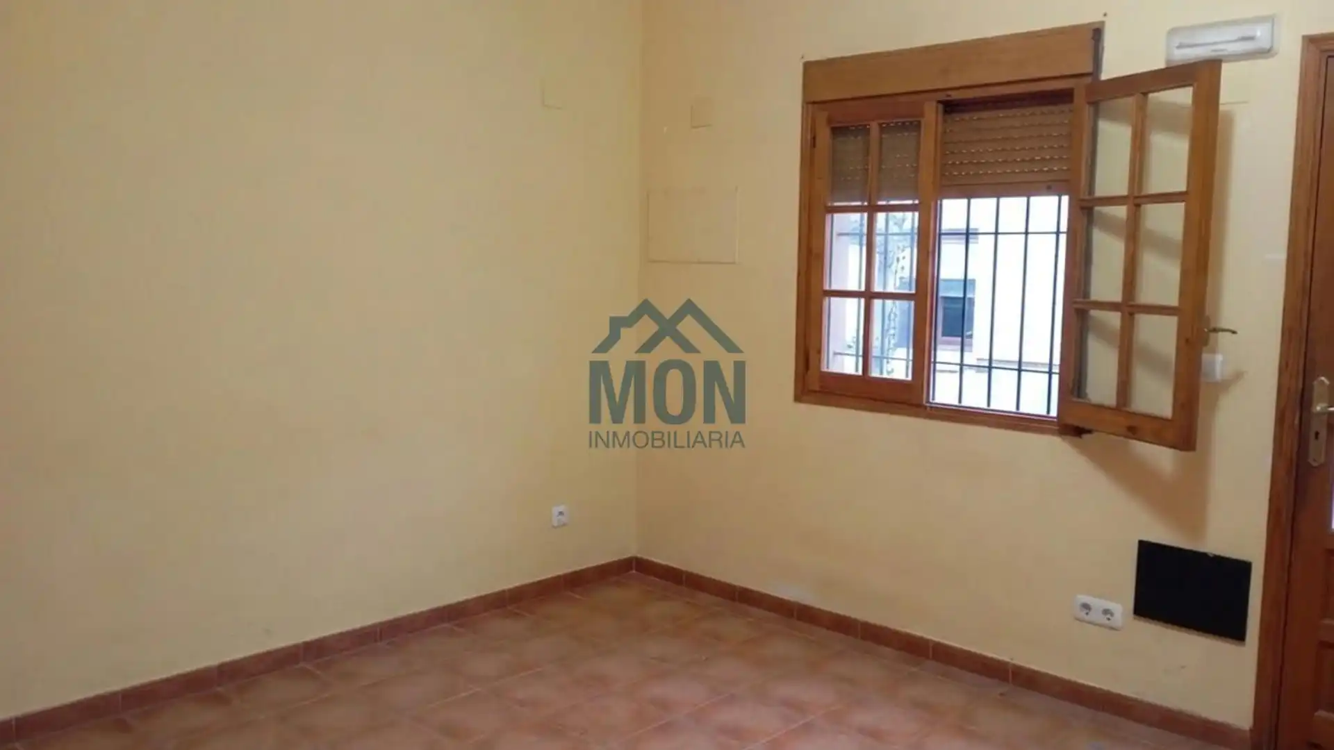 Habitación de Casa o chalet en venta en Montserrat con Terraza, Horno y Balcón