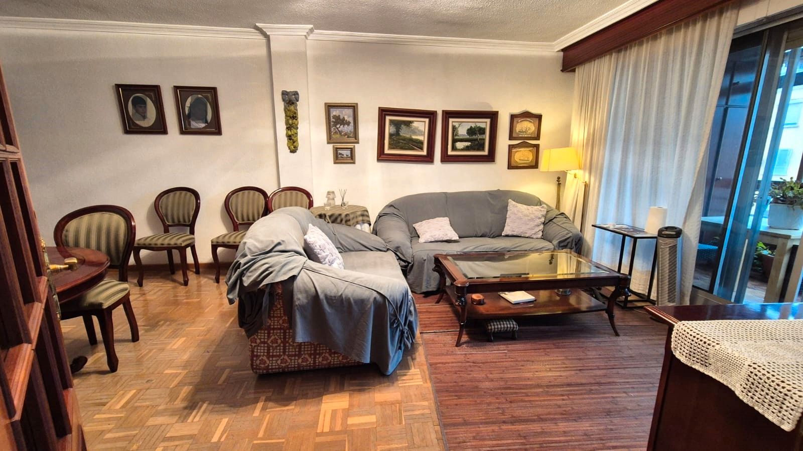 Living room of Flat for sale in Badajoz Capital  with Air Conditioner, Heating and Parquet flooring