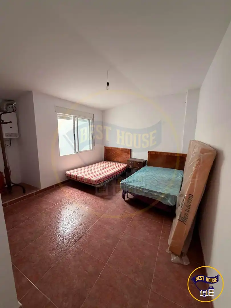 Dormitori de Finca rústica en venda en Mira amb Terrassa, Traster i Moblat