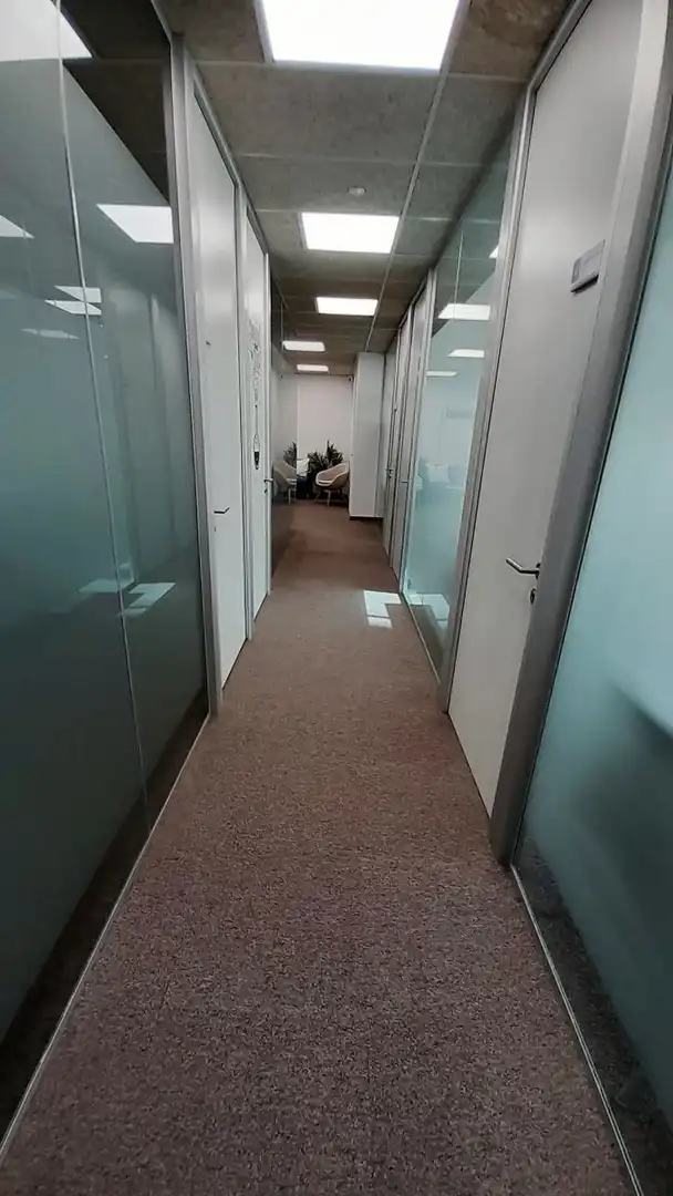 Oficina de lloguer en Fuenlabrada amb Aire condicionat i Calefacció