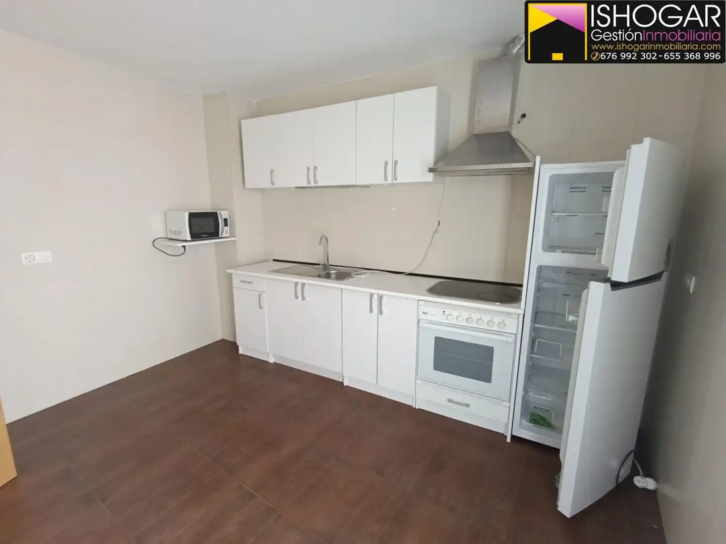 Cocina de Piso de alquiler en Valdepeñas con Aire acondicionado, Calefacción y Amueblado