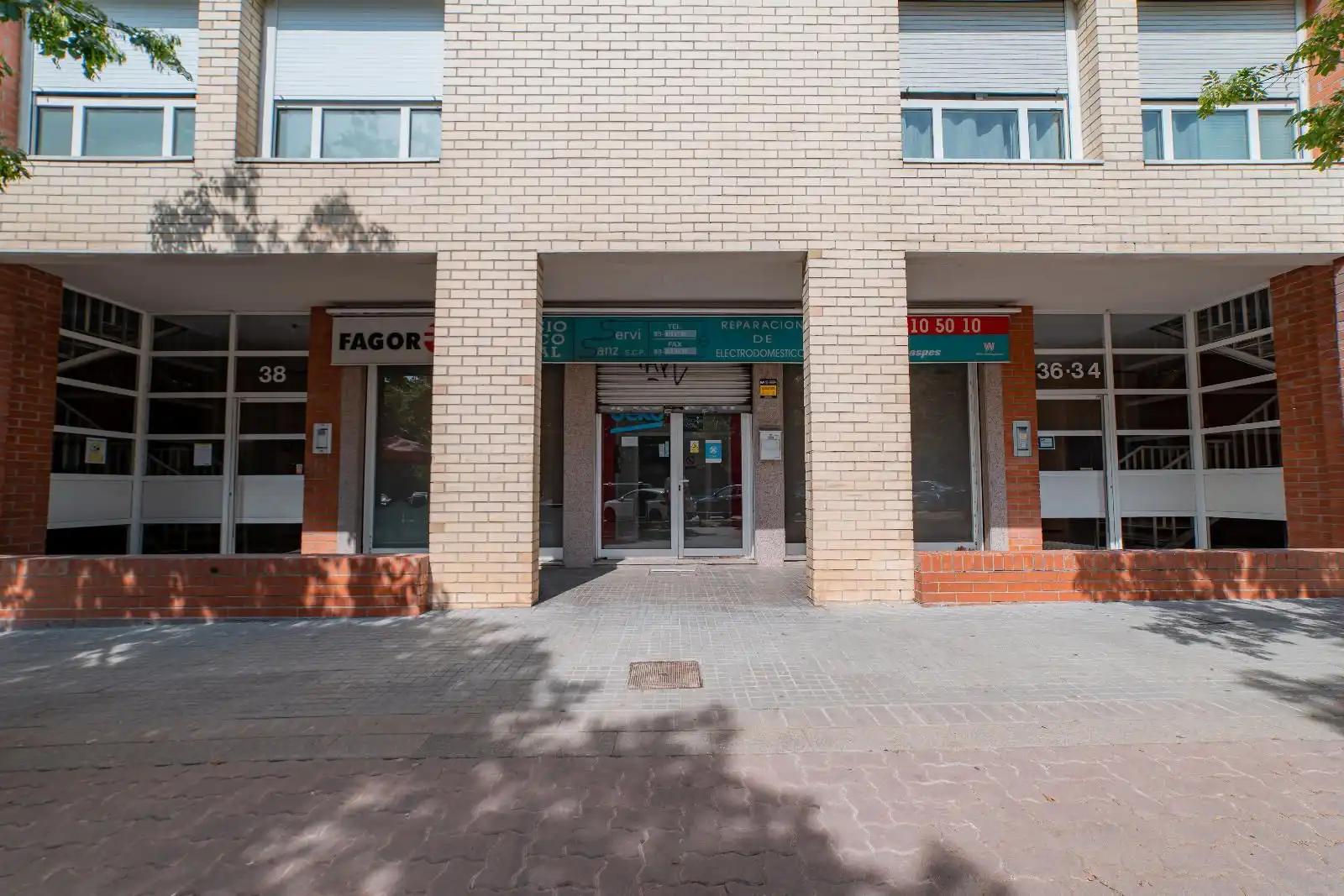 Business premises for sale in Esteve Terrades