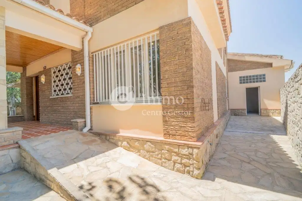 Exterior view of Houses for sale in Fondarella  with Heating, Private garden and Swimming Pool